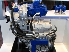 �¼{��ʿ��R3Һ���C(j��)еʽ�o��׃����